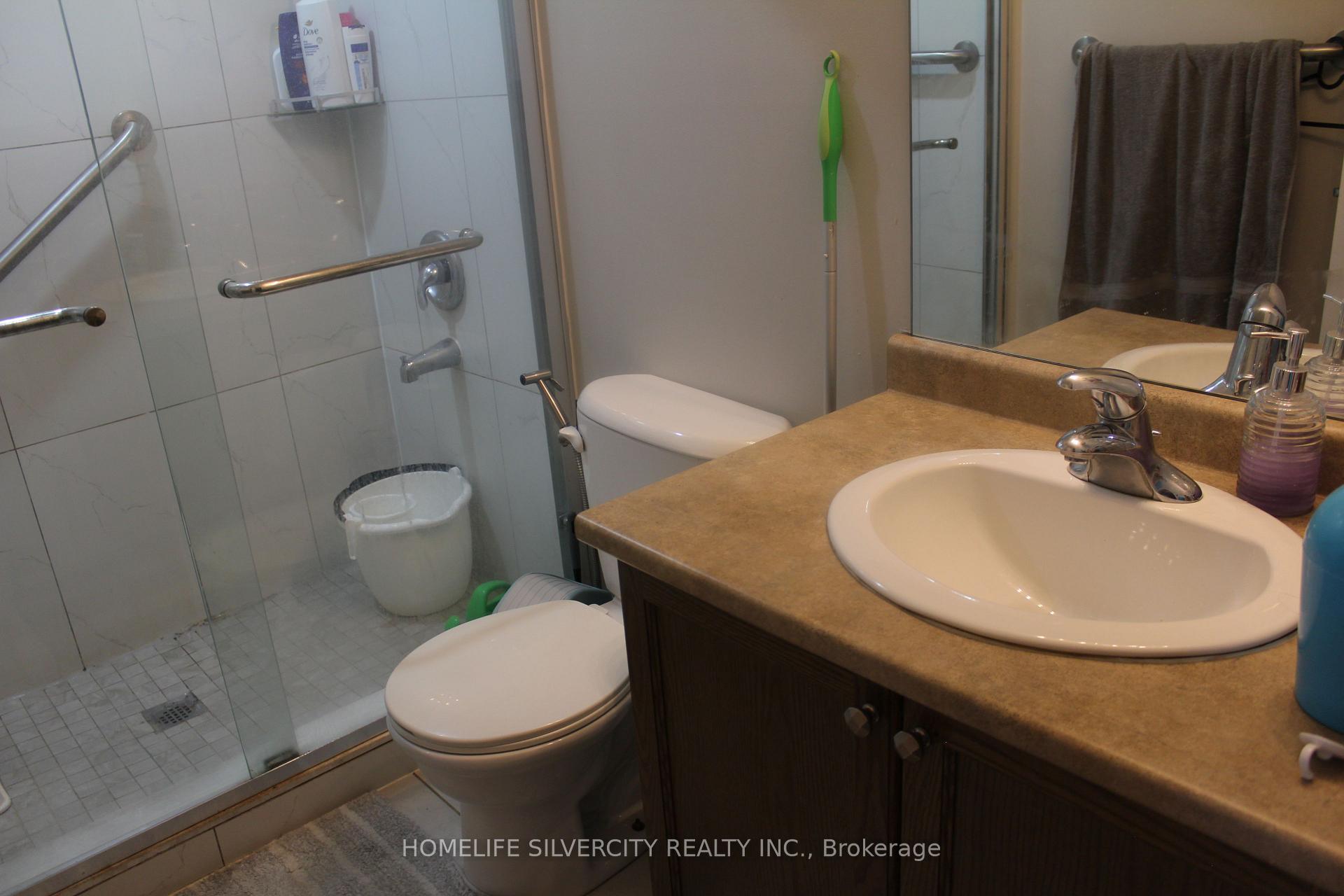 Photo 34 of 92 Tomabrook Crescent, Brampton, Sandringham-Wellington — HOMEH