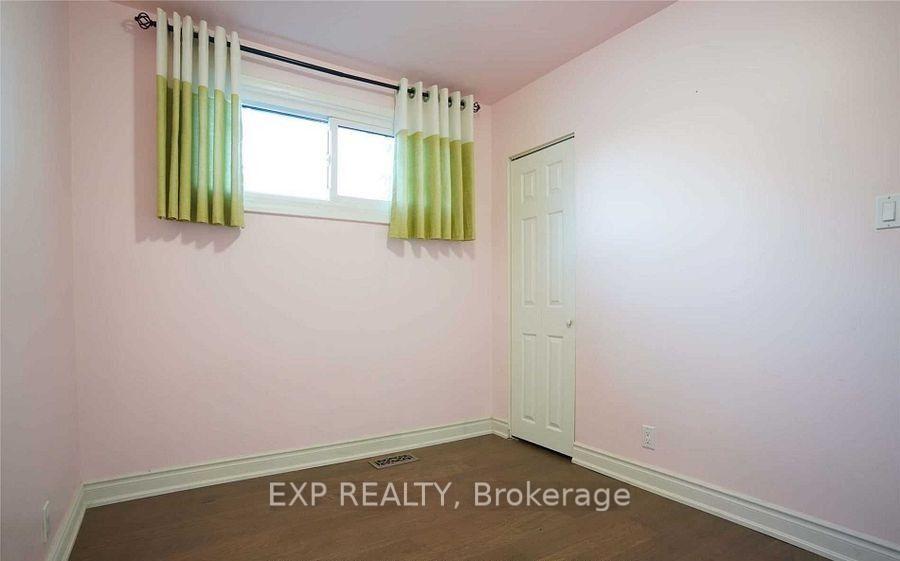 Photo 11 of 218 Ashlar Road, Richmond Hill, Crosby — HOMEH