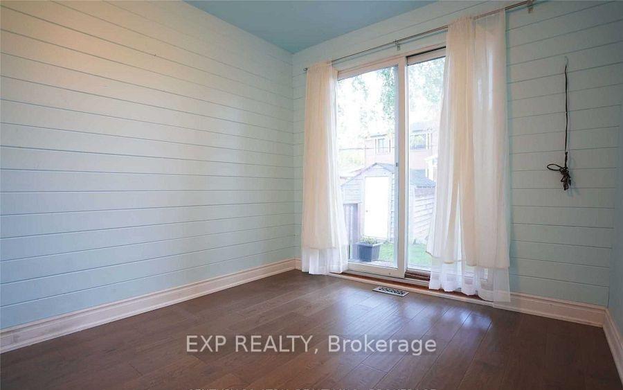 Photo 12 of 218 Ashlar Road, Richmond Hill, Crosby — HOMEH