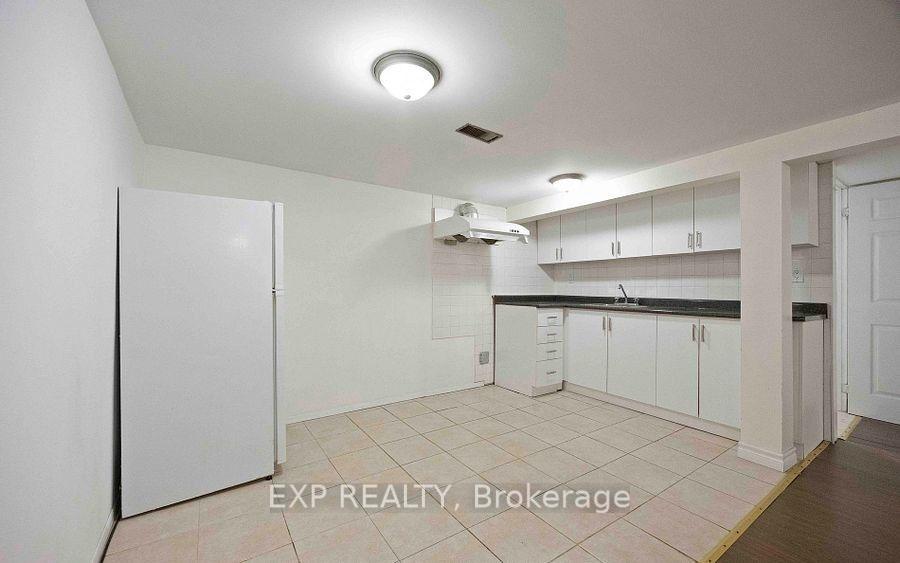 Photo 17 of 218 Ashlar Road, Richmond Hill, Crosby — HOMEH