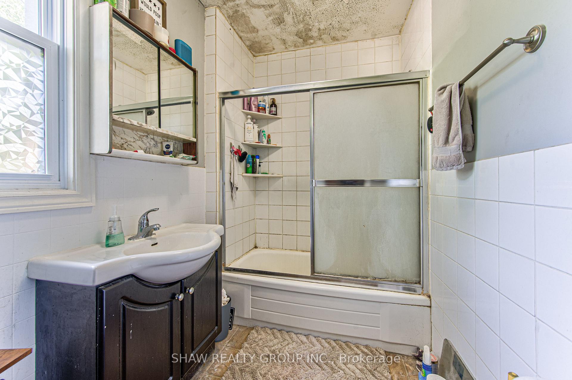 Photo 37 of 819 Duke Street, Cambridge, Preston South — HOMEH