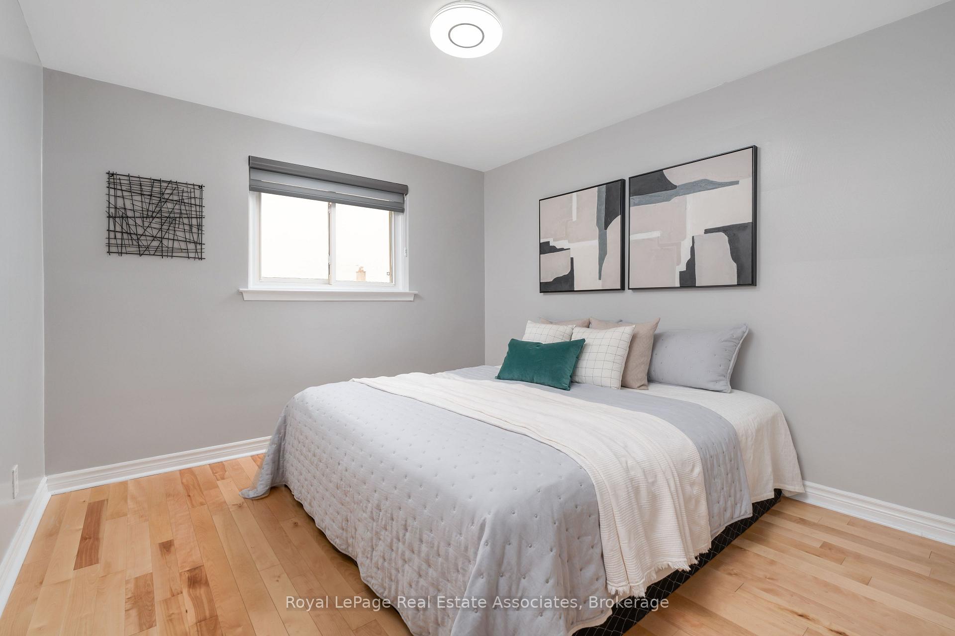 Photo 20 of 12 Anchor Drive, North York, Glenfield-Jane Heights — HOMEH