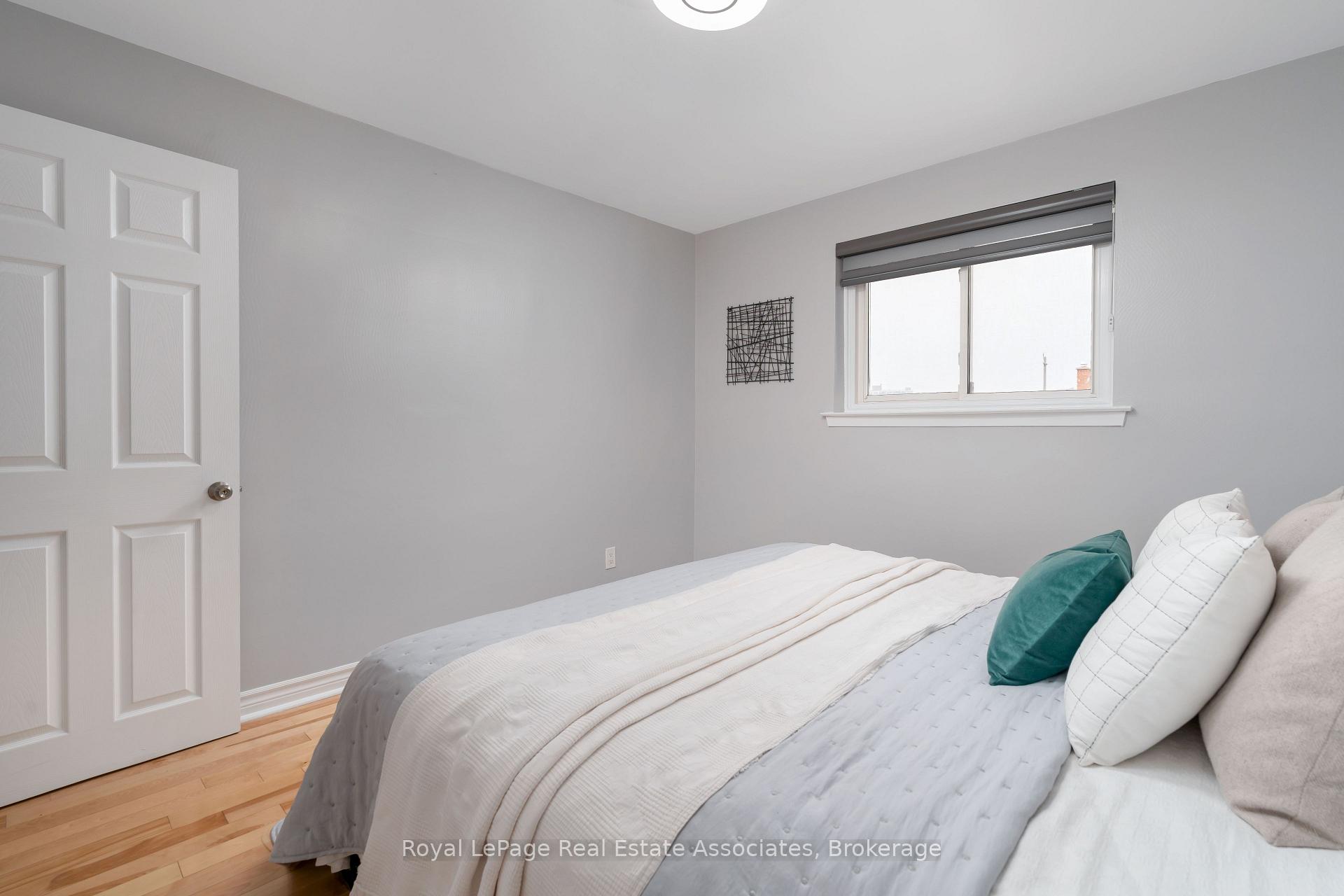 Photo 21 of 12 Anchor Drive, North York, Glenfield-Jane Heights — HOMEH
