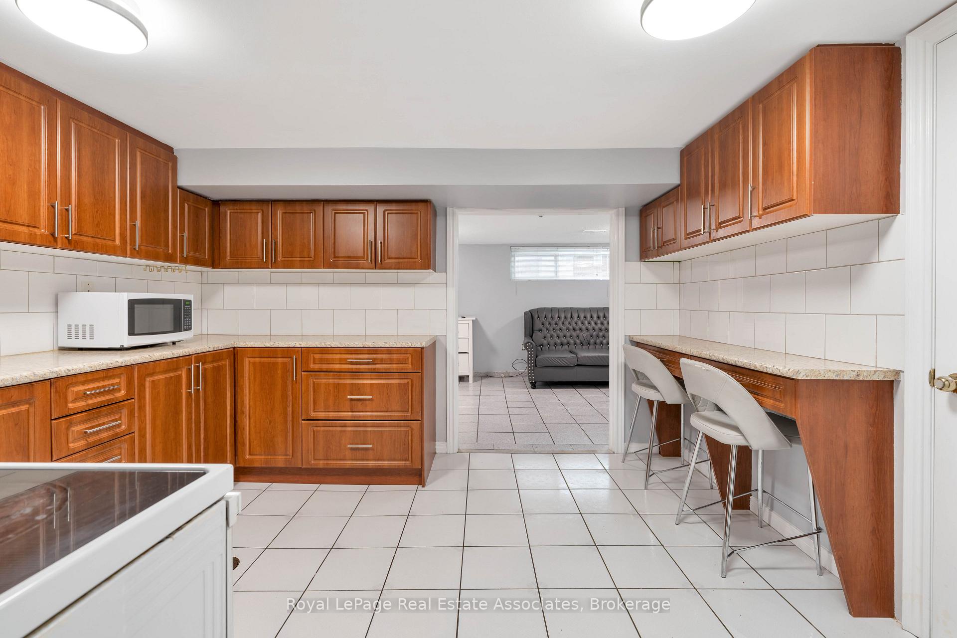 Photo 31 of 12 Anchor Drive, North York, Glenfield-Jane Heights — HOMEH