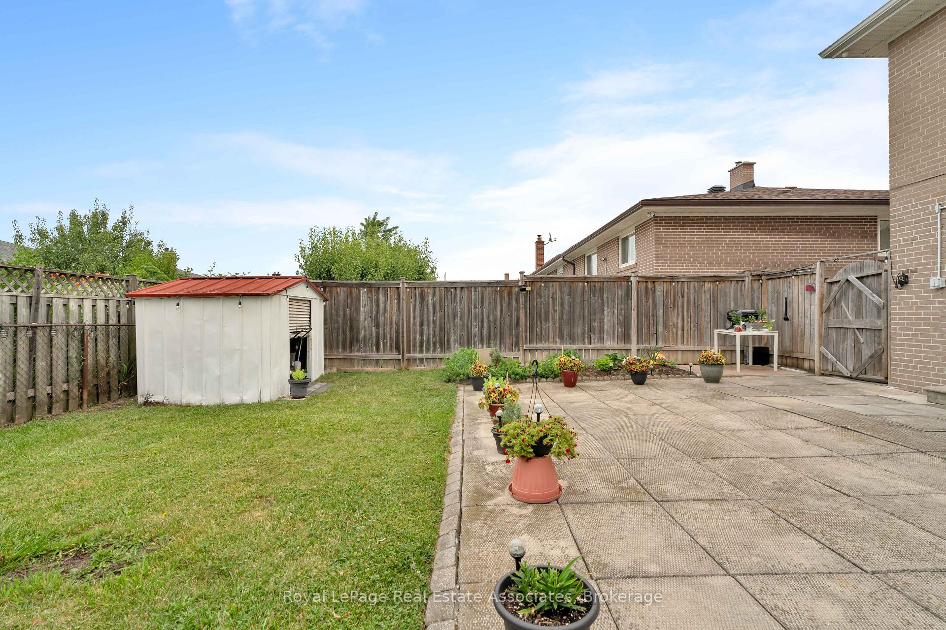 Photo 38 of 12 Anchor Drive, North York, Glenfield-Jane Heights — HOMEH