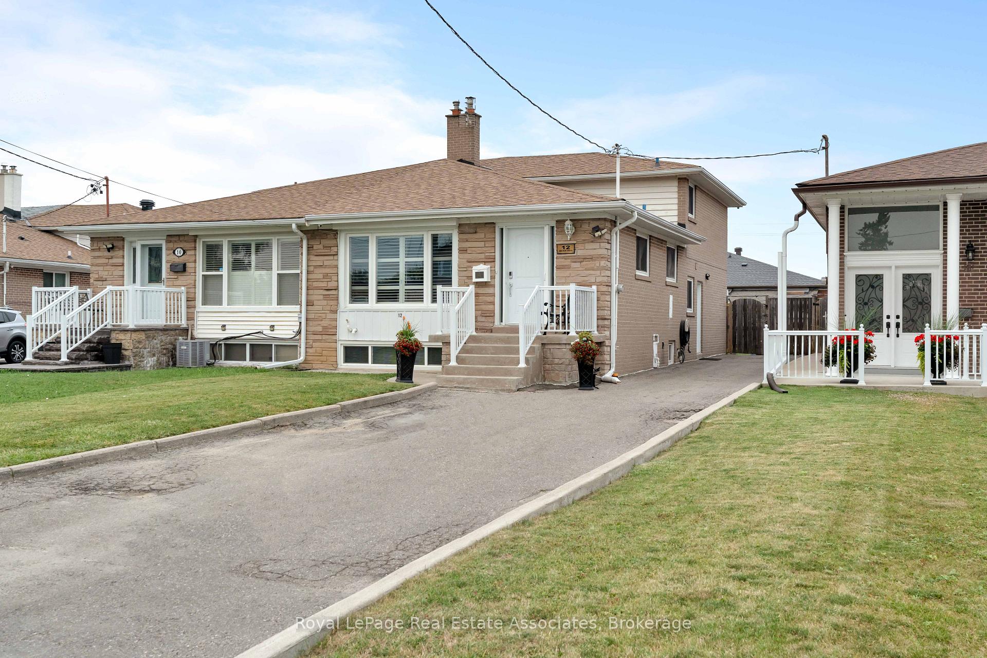 Photo 40 of 12 Anchor Drive, North York, Glenfield-Jane Heights — HOMEH
