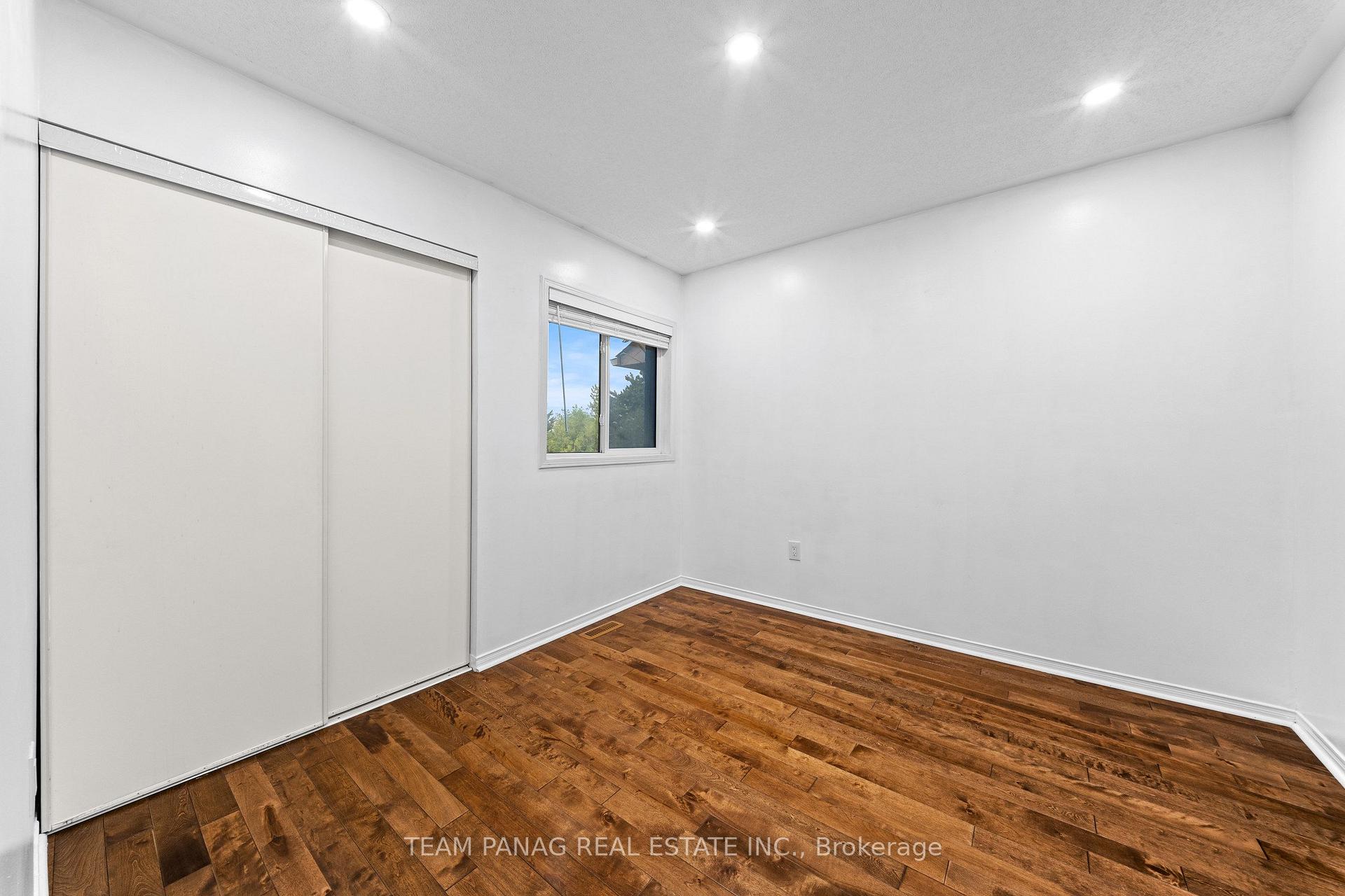 Photo 33 of 22 Marine Drive, Brampton, Sandringham-Wellington — HOMEH