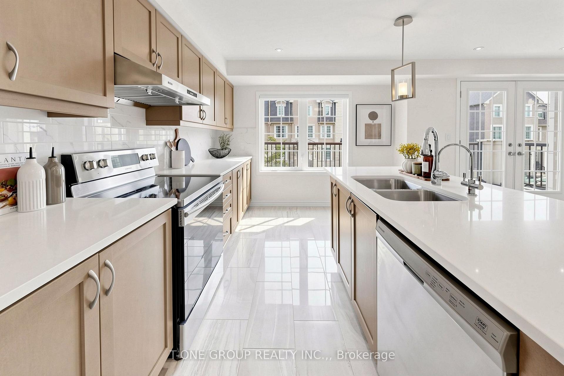 Photo 16 of 54 Casely Avenue, Richmond Hill, Rural Richmond Hill — HOMEH