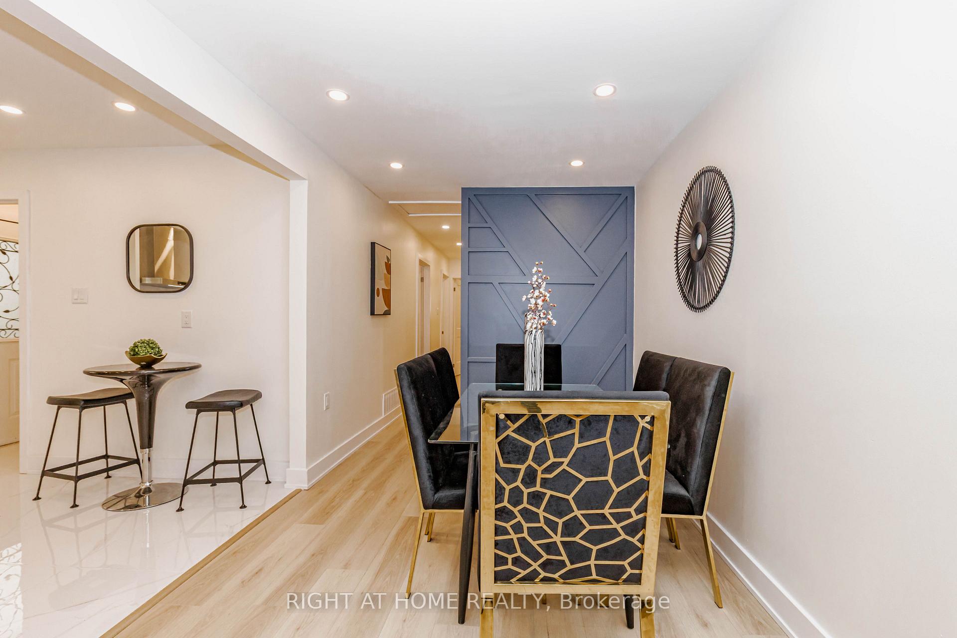 Photo 11 of 7650 Priory Crescent, Mississauga, Malton — HOMEH