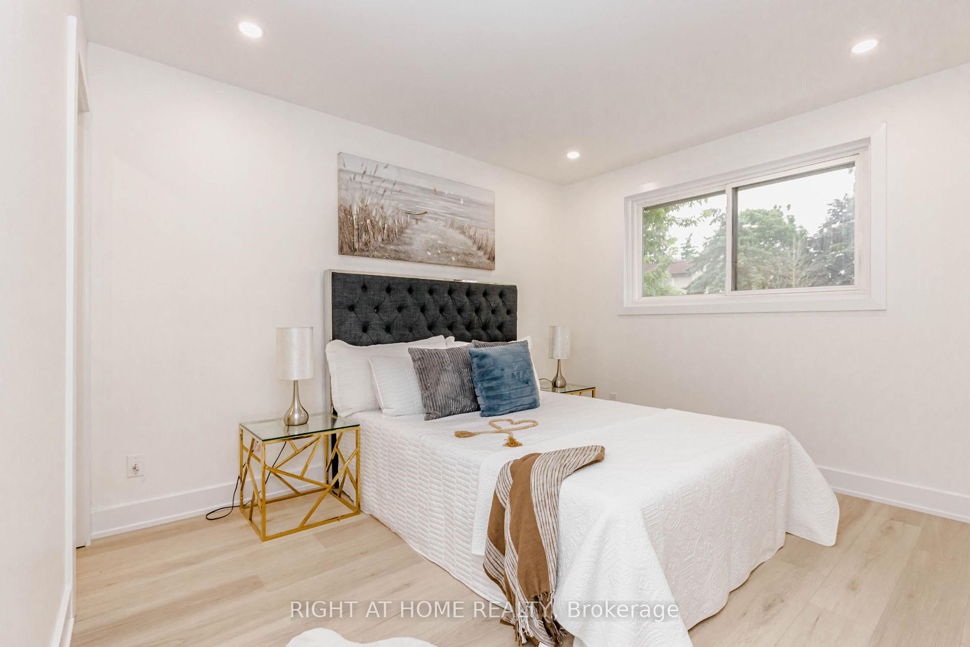 Photo 21 of 7650 Priory Crescent, Mississauga, Malton — HOMEH