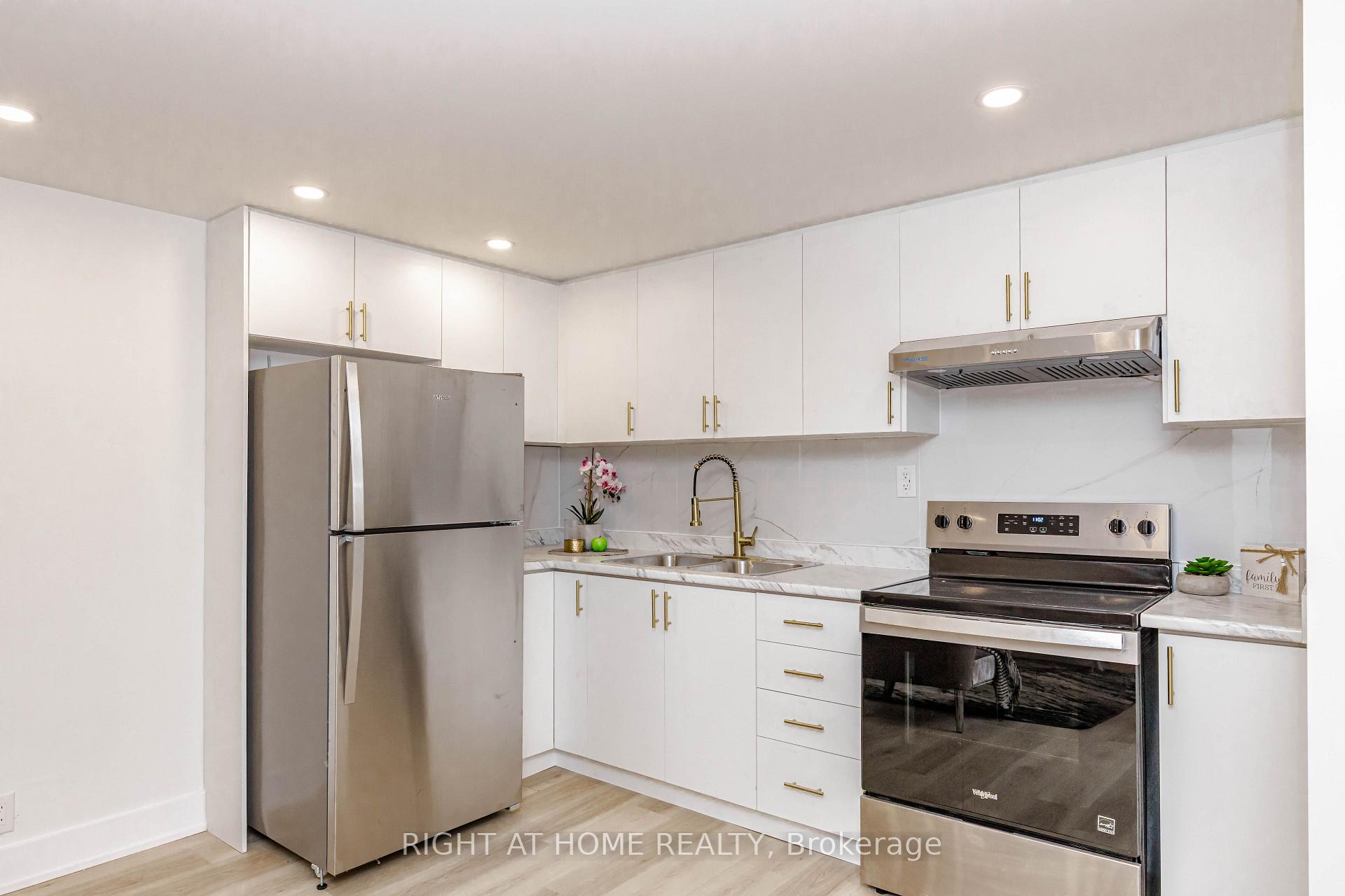 Photo 37 of 7650 Priory Crescent, Mississauga, Malton — HOMEH