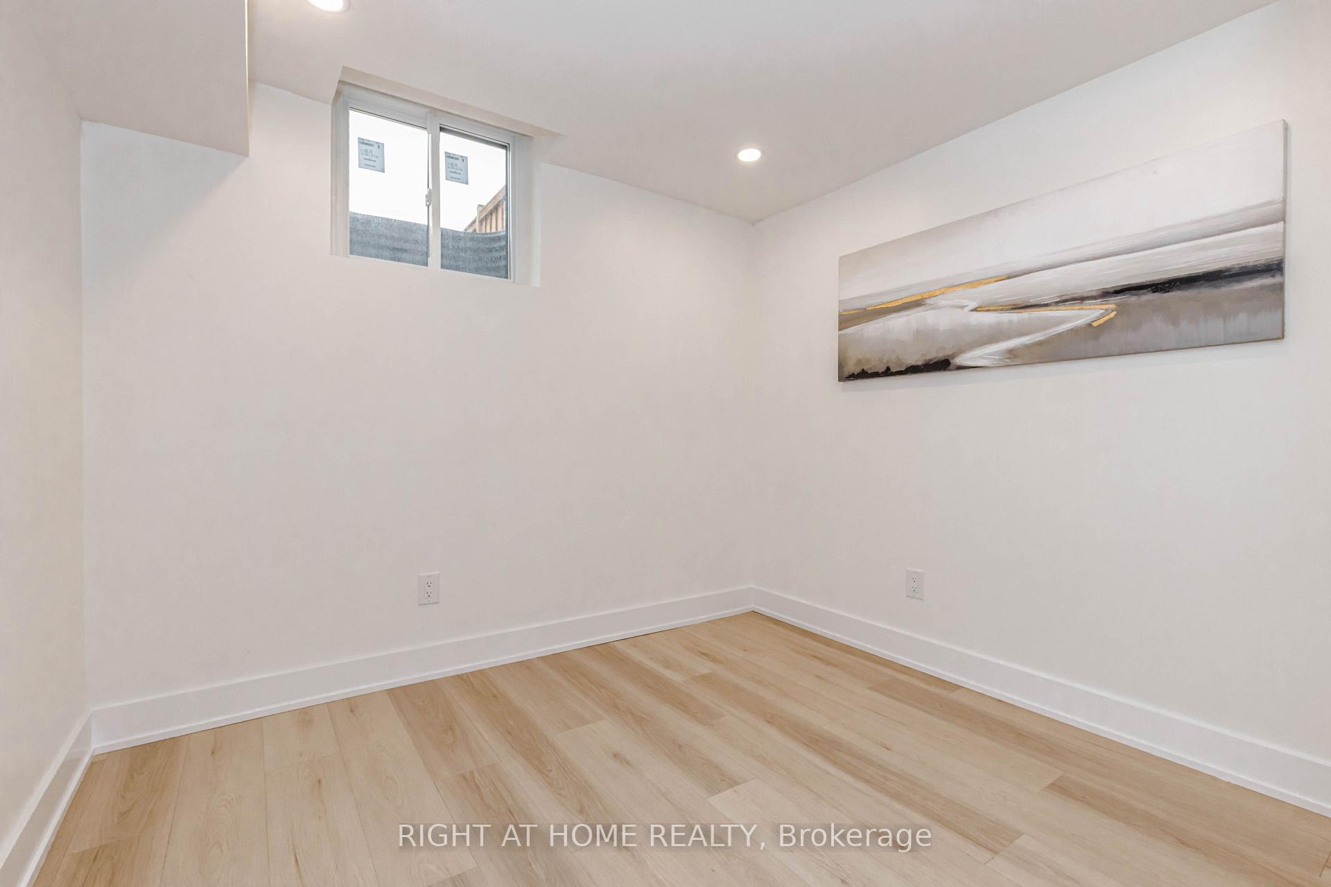 Photo 45 of 7650 Priory Crescent, Mississauga, Malton — HOMEH