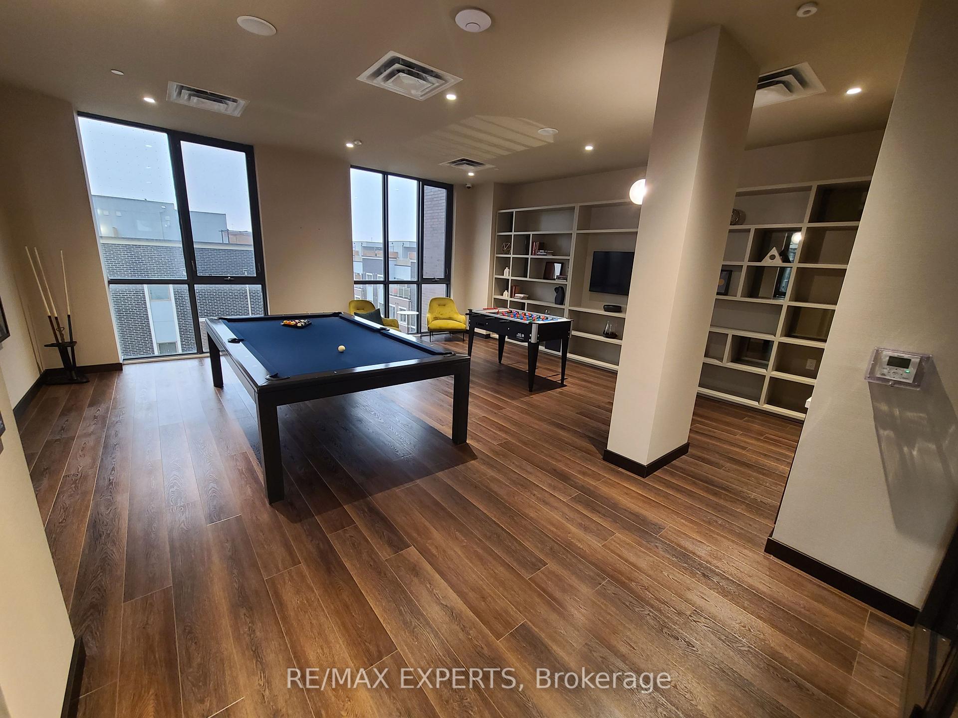 Photo 14 of 38 Honeycrisp Crescent, Vaughan, Vaughan Corporate Centre — HOMEH