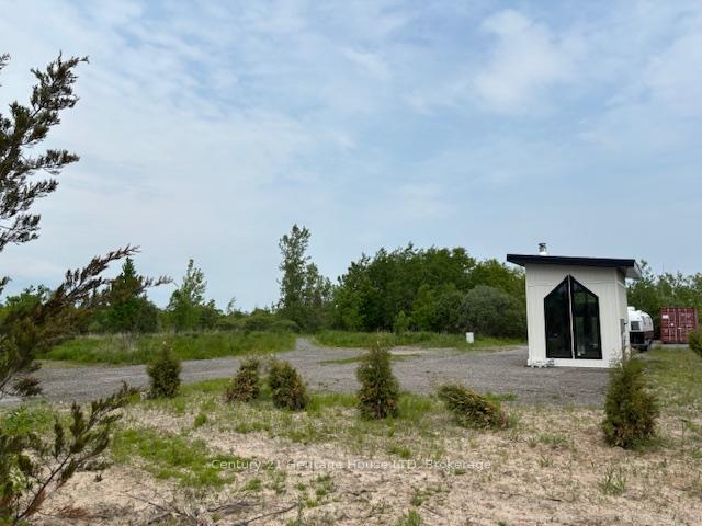 Photo 3 of 655 Pleasant Beach Road, Port Colborne, Sherkston — HOMEH