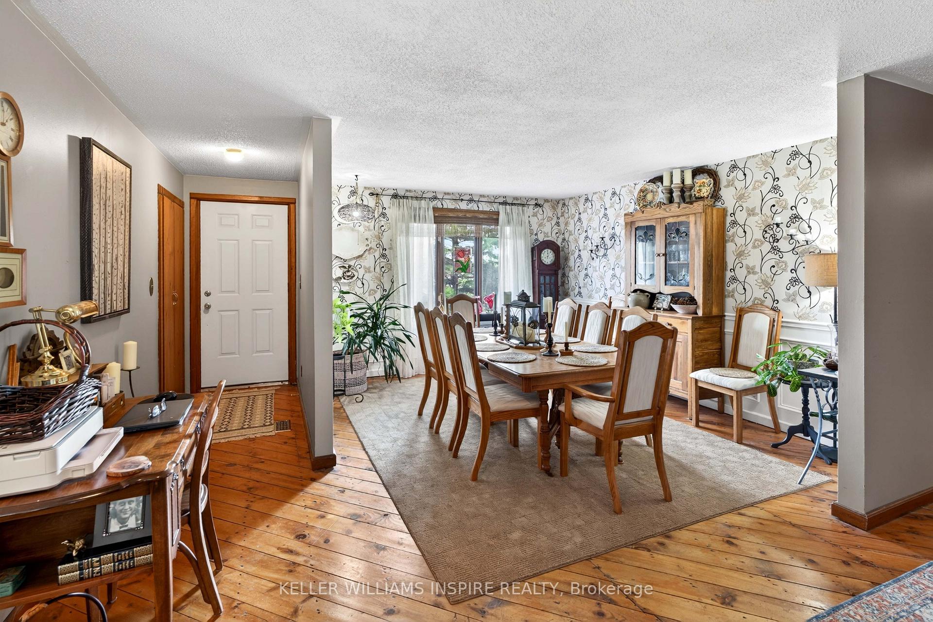 Photo 4 of 130 Smith Road, Belleville, Thurlow Ward — HOMEH