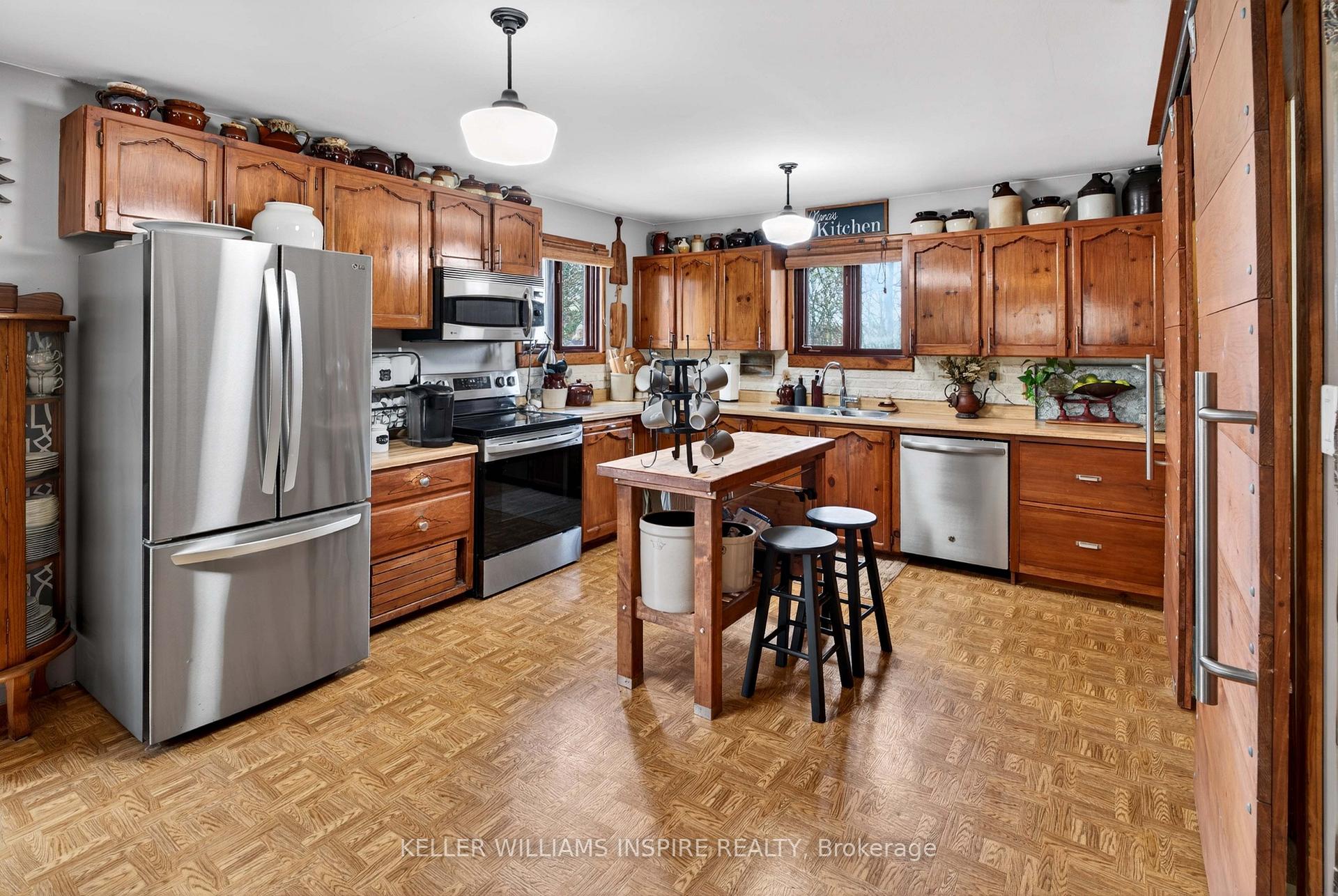 Photo 6 of 130 Smith Road, Belleville, Thurlow Ward — HOMEH