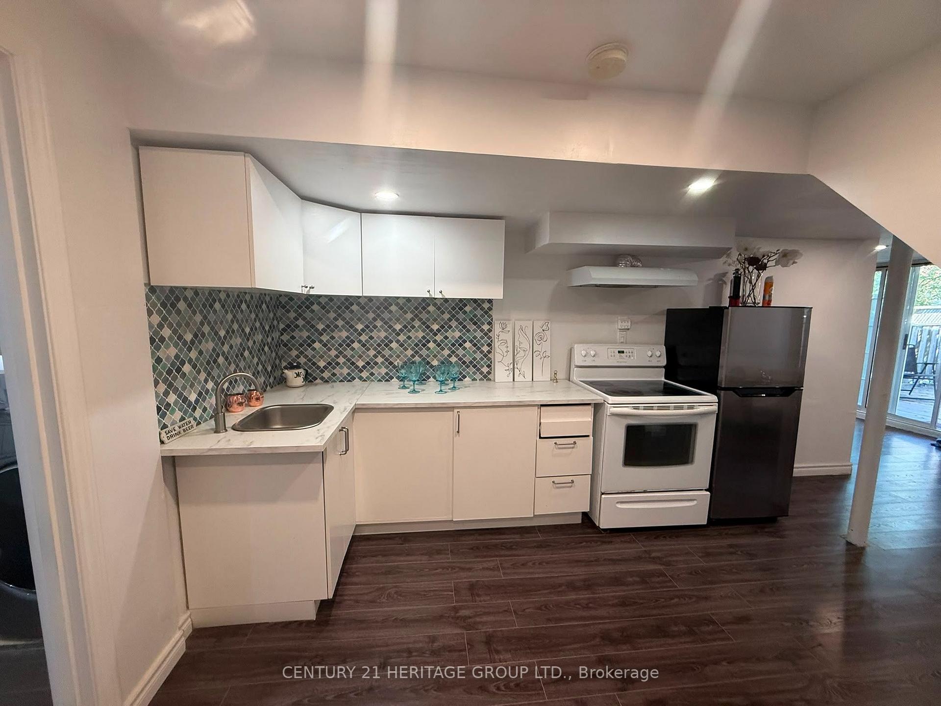 Photo 7 of 109 Bonshaw Avenue, Newmarket, Woodland Hill — HOMEH