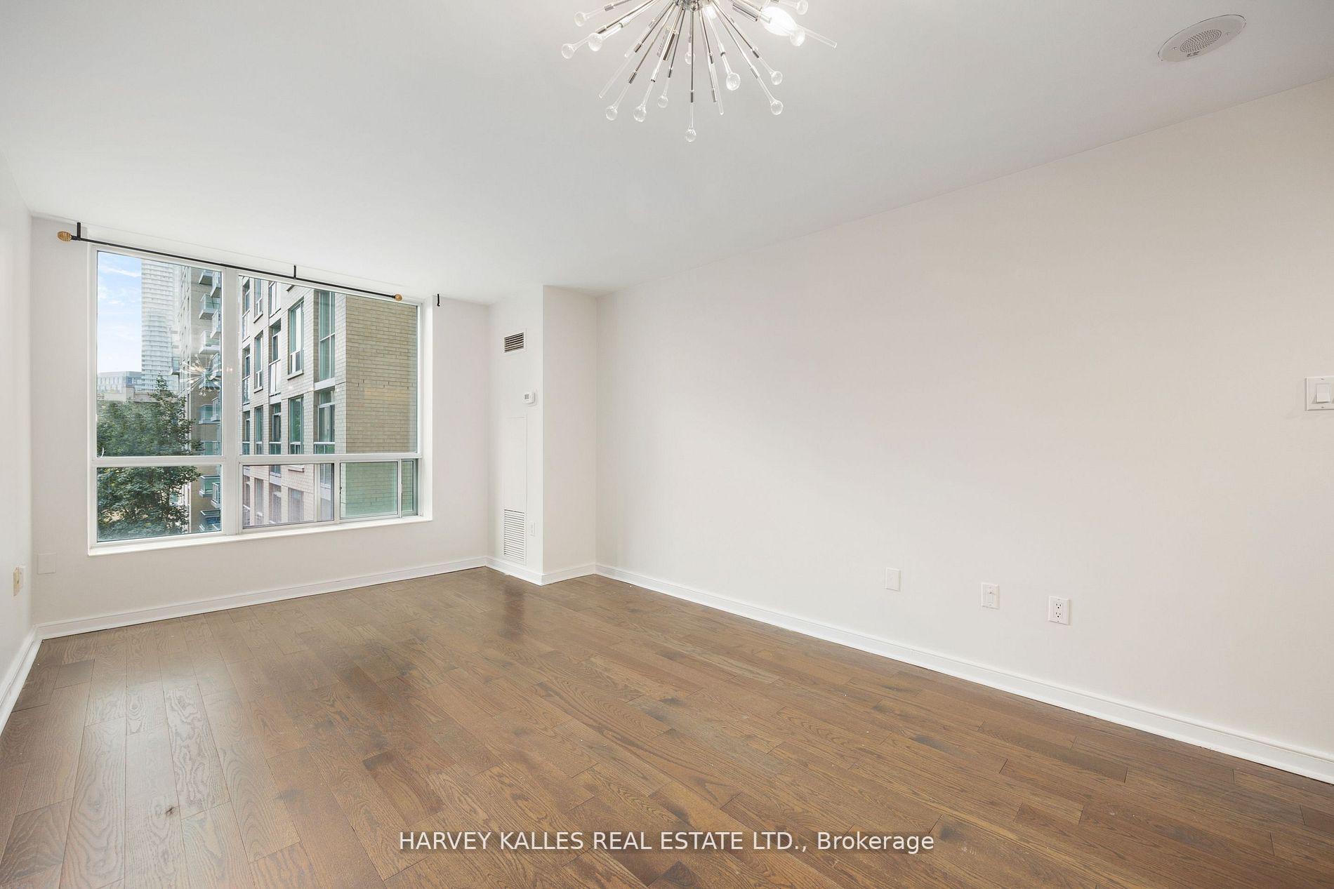 Photo 4 of Unit 512, 109 Front Street E, Toronto, Moss Park — HOMEH