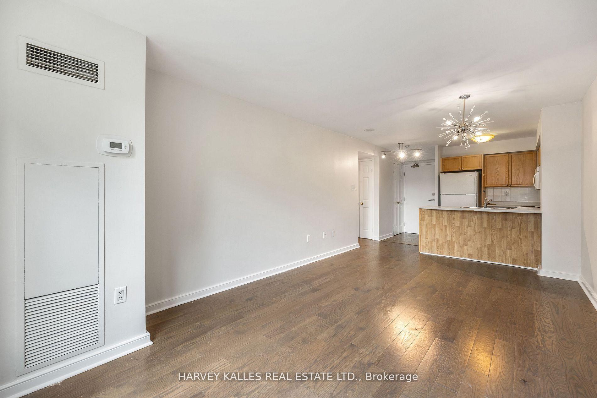 Photo 5 of Unit 512, 109 Front Street E, Toronto, Moss Park — HOMEH