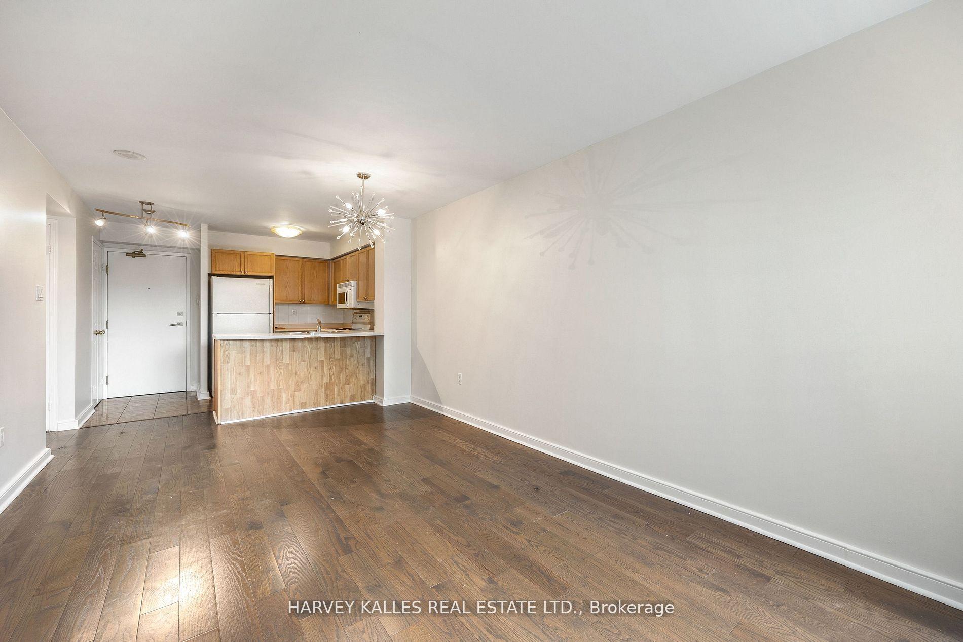 Photo 6 of Unit 512, 109 Front Street E, Toronto, Moss Park — HOMEH