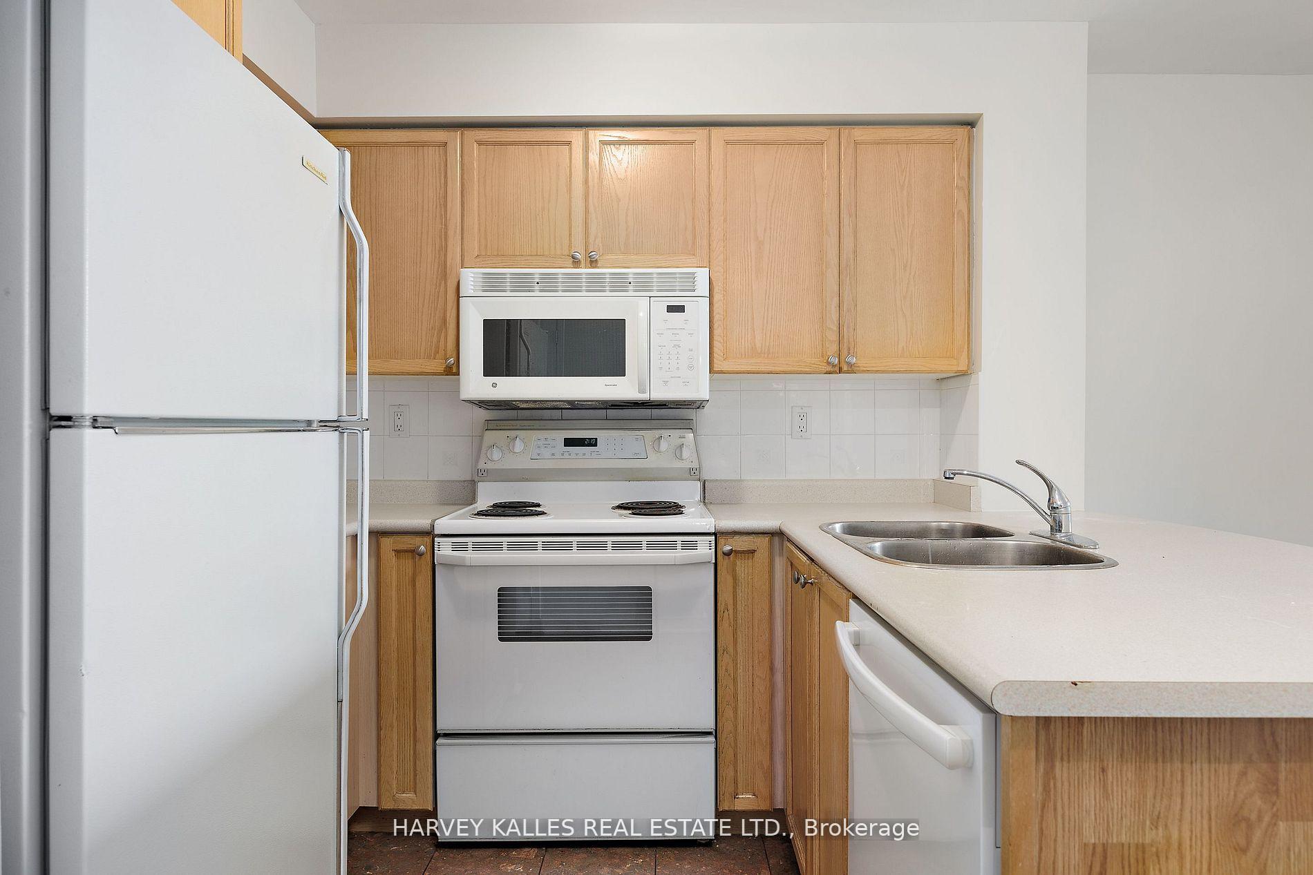 Photo 9 of Unit 512, 109 Front Street E, Toronto, Moss Park — HOMEH
