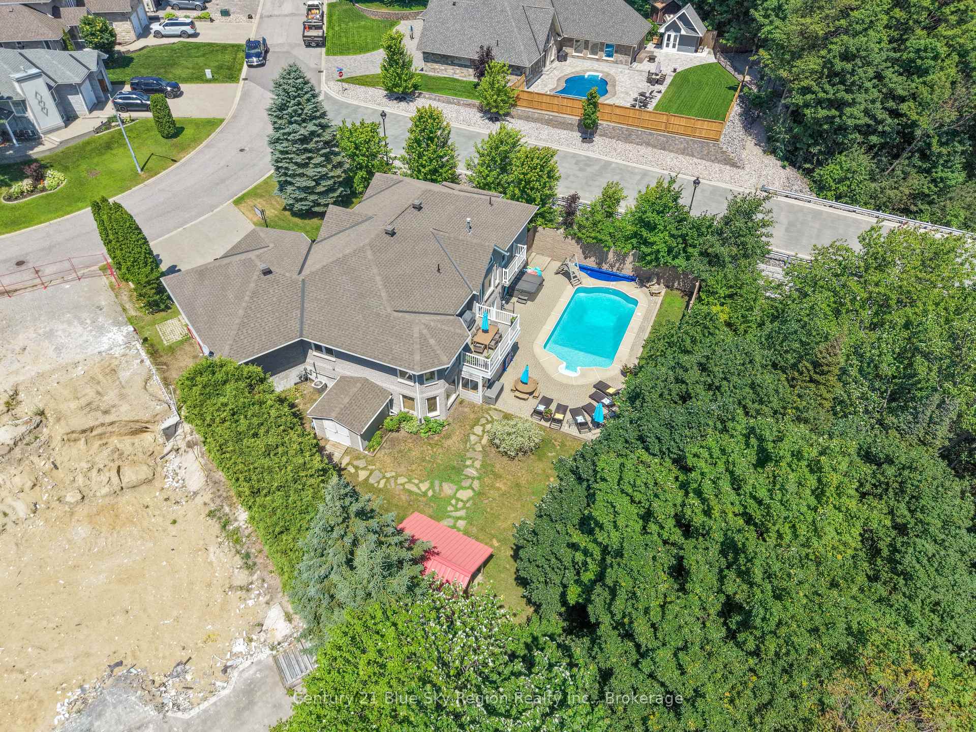 Photo 17 of 77 Janey Avenue, North Bay, Airport — HOMEH