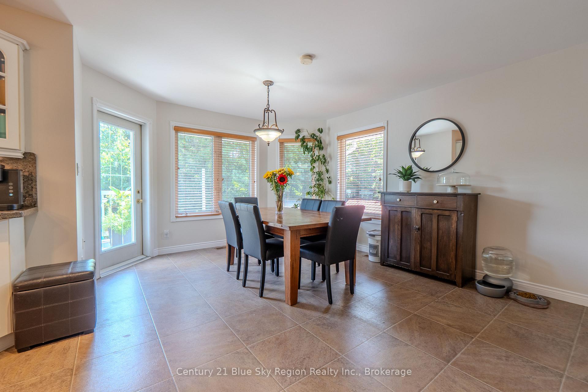 Photo 25 of 77 Janey Avenue, North Bay, Airport — HOMEH