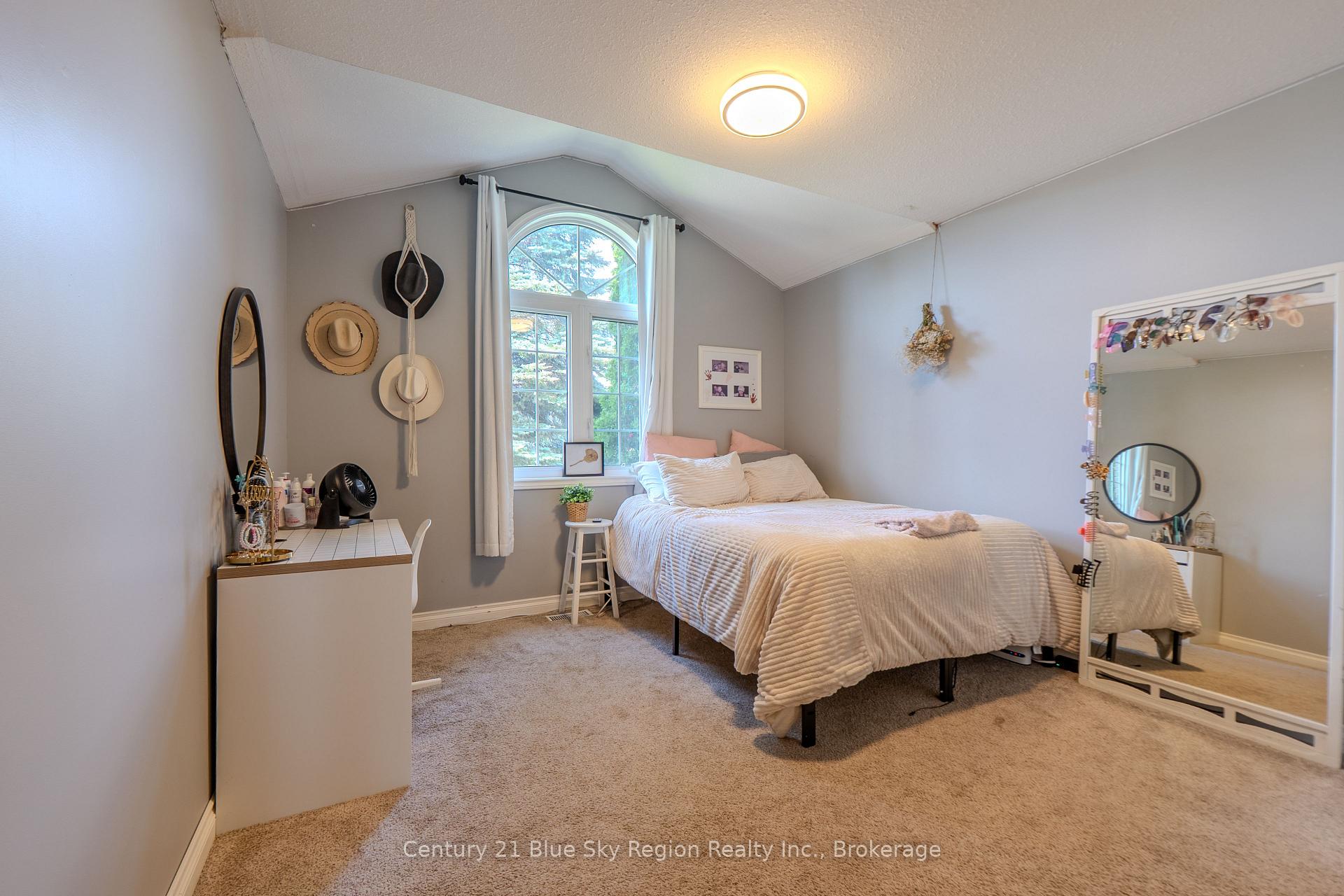Photo 33 of 77 Janey Avenue, North Bay, Airport — HOMEH