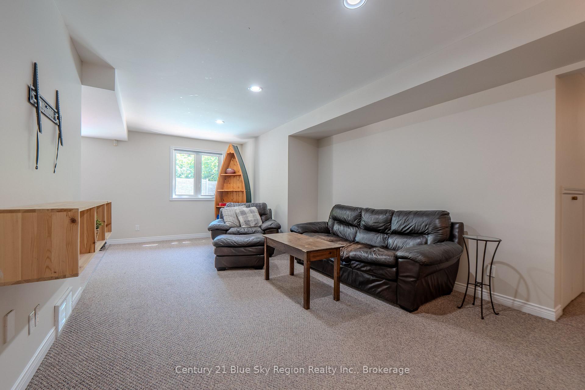 Photo 44 of 77 Janey Avenue, North Bay, Airport — HOMEH