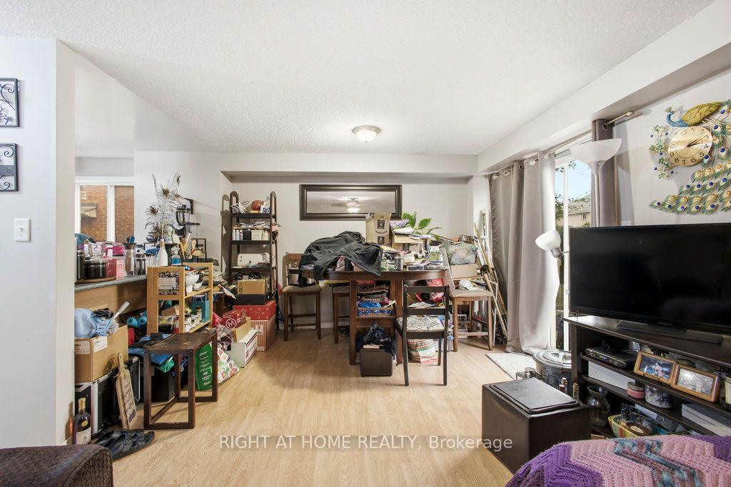 Photo 5 of 168 Sydenham Wells, Barrie, Georgian Drive — HOMEH