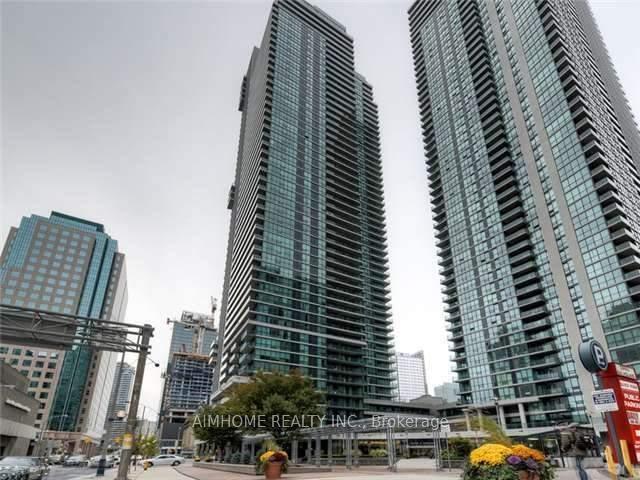Front of Unit 3509, 16 Harbour Street