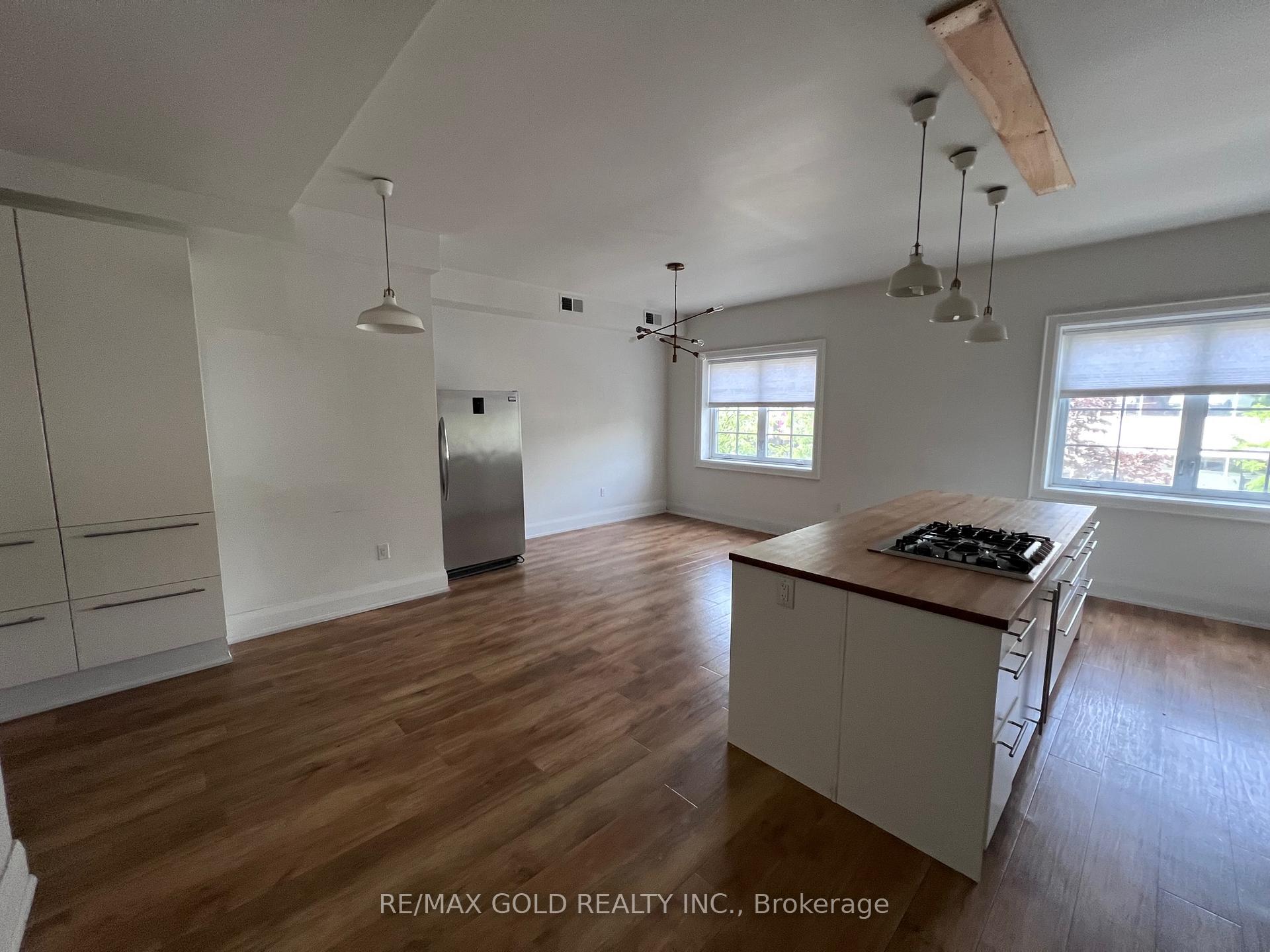 Photo 3 of Unit Studio, 2215 Danforth Avenue, Toronto, East End-Danforth — HOMEH