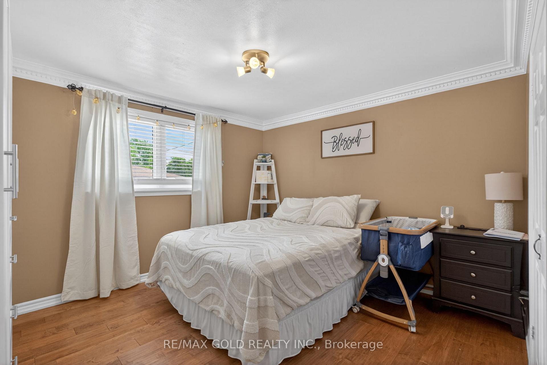 Photo 23 of 36 Belmont Drive, Brampton, Avondale — HOMEH