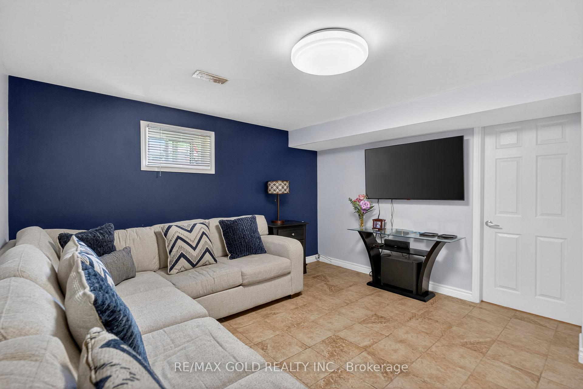 Photo 36 of 36 Belmont Drive, Brampton, Avondale — HOMEH