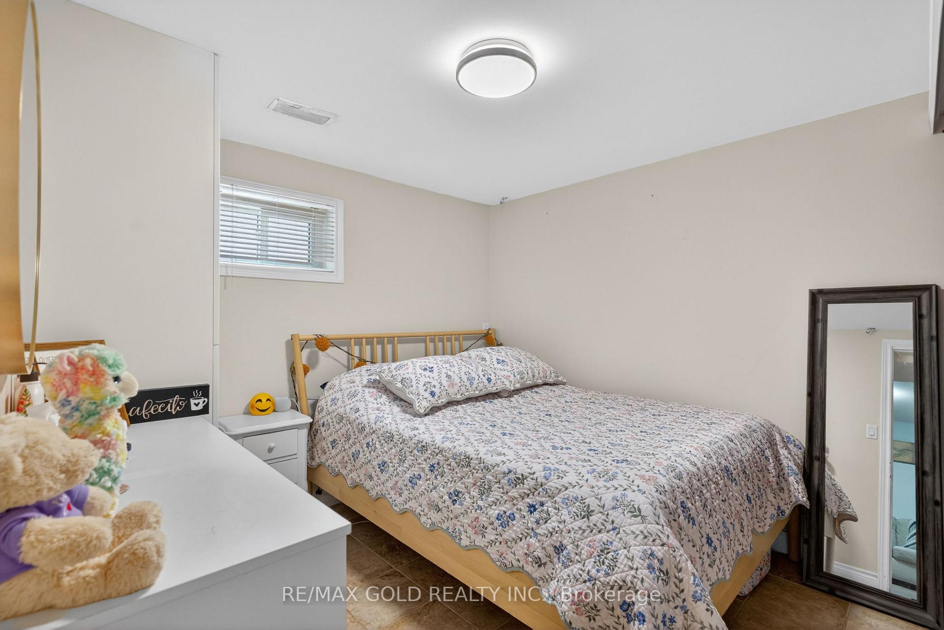 Photo 37 of 36 Belmont Drive, Brampton, Avondale — HOMEH