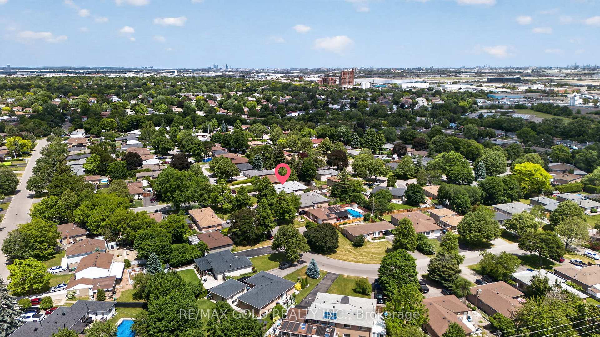 Photo 49 of 36 Belmont Drive, Brampton, Avondale — HOMEH