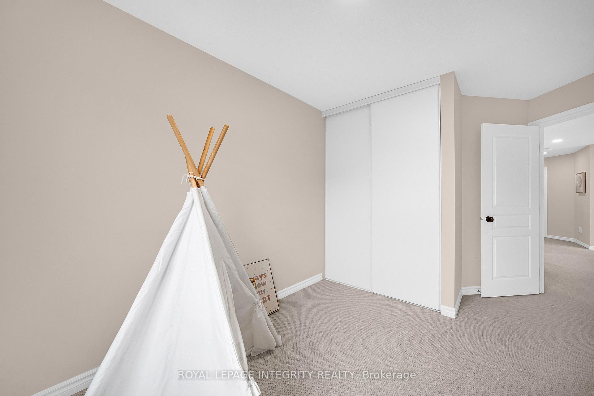 Photo 37 of 748 Bowercrest Crescent, Ottawa, Riverside South/Gloucester Glen — HOMEH