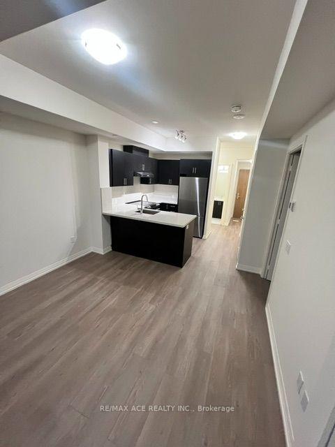 Photo 6 of Unit 1810, 27 Korda Gate, Vaughan, Vellore Village — HOMEH