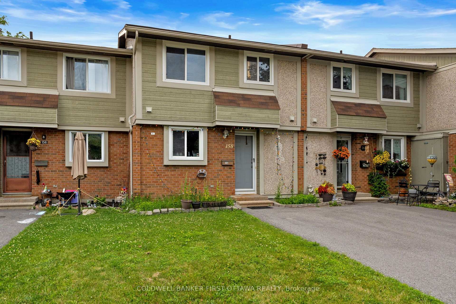 Photo 3 of Unit 19, 158 Barrow Crescent, Ottawa, Kanata - Katimavik — HOMEH