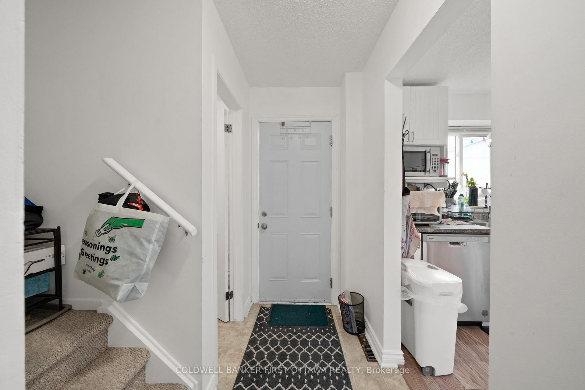 Photo 5 of Unit 19, 158 Barrow Crescent, Ottawa, Kanata - Katimavik — HOMEH