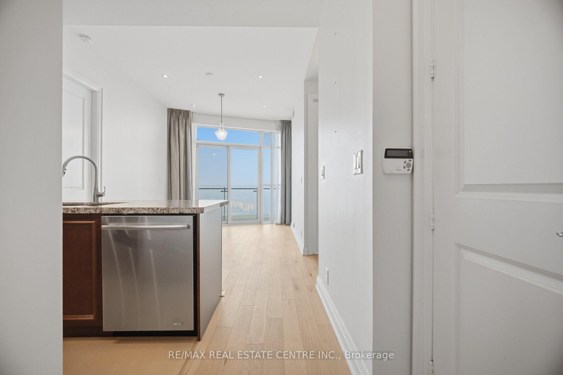 Photo 15 of Unit LPH8, 50 Absolute Avenue, Mississauga, City Centre — HOMEH