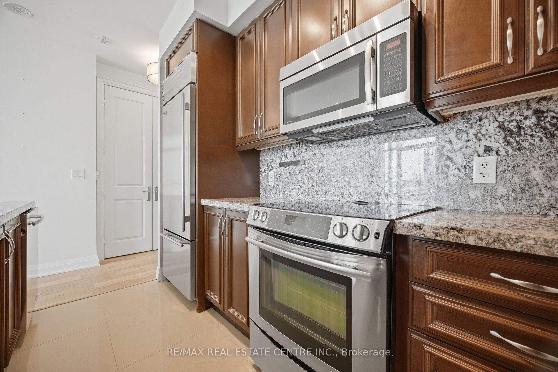Photo 25 of Unit LPH8, 50 Absolute Avenue, Mississauga, City Centre — HOMEH