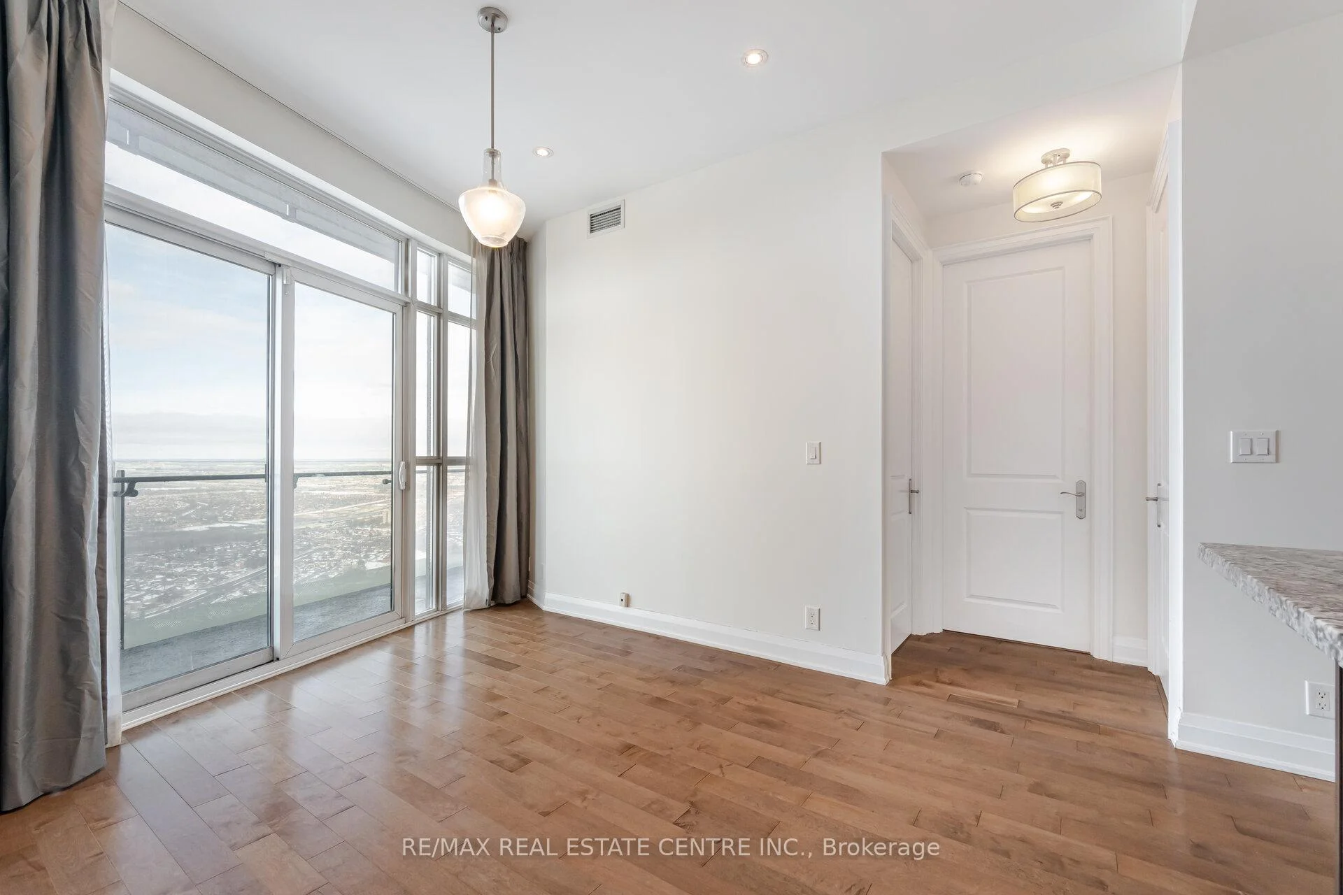 Photo 24 of Unit LPH8, 50 Absolute Avenue, Mississauga, City Centre — HOMEH