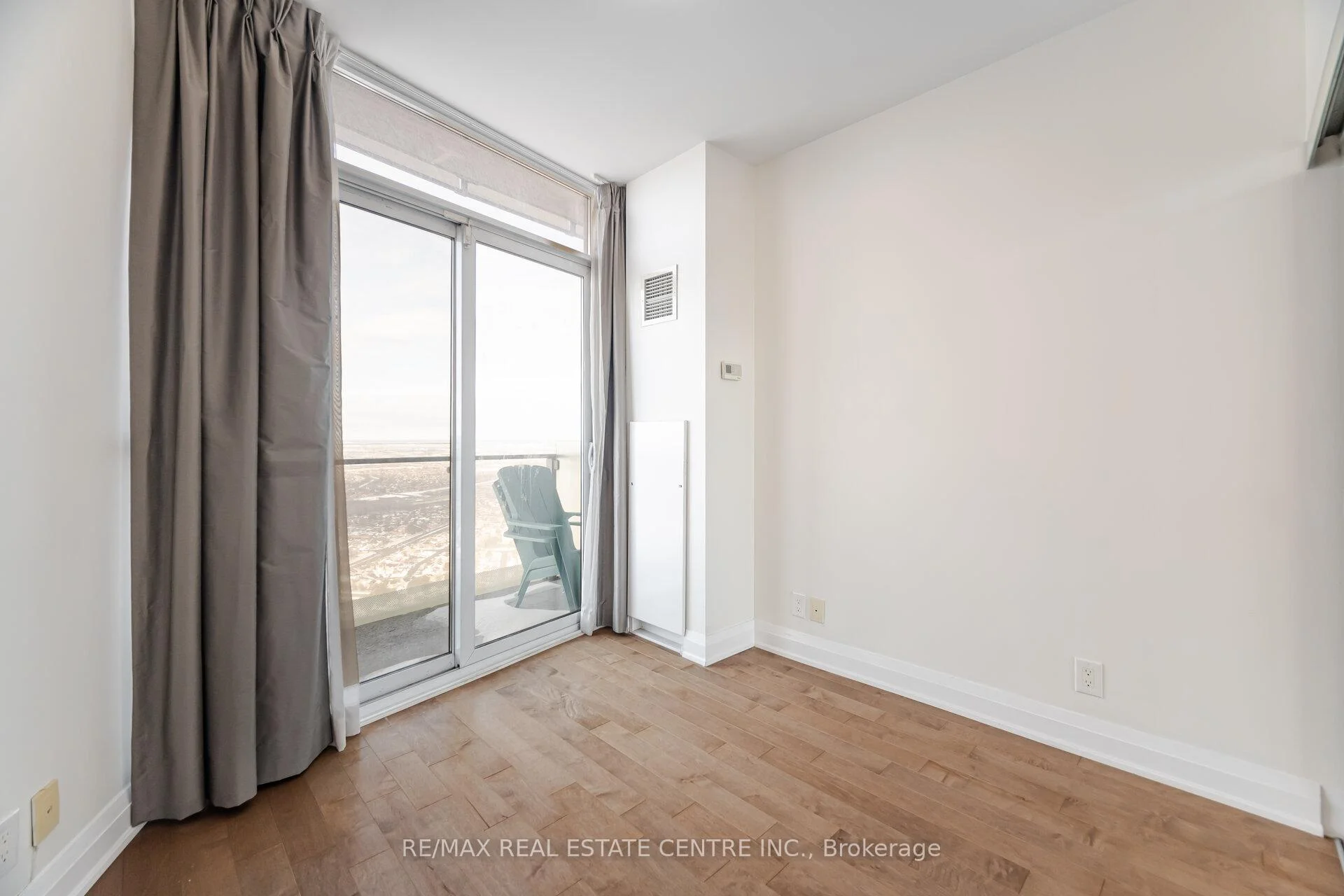 Photo 38 of Unit LPH8, 50 Absolute Avenue, Mississauga, City Centre — HOMEH
