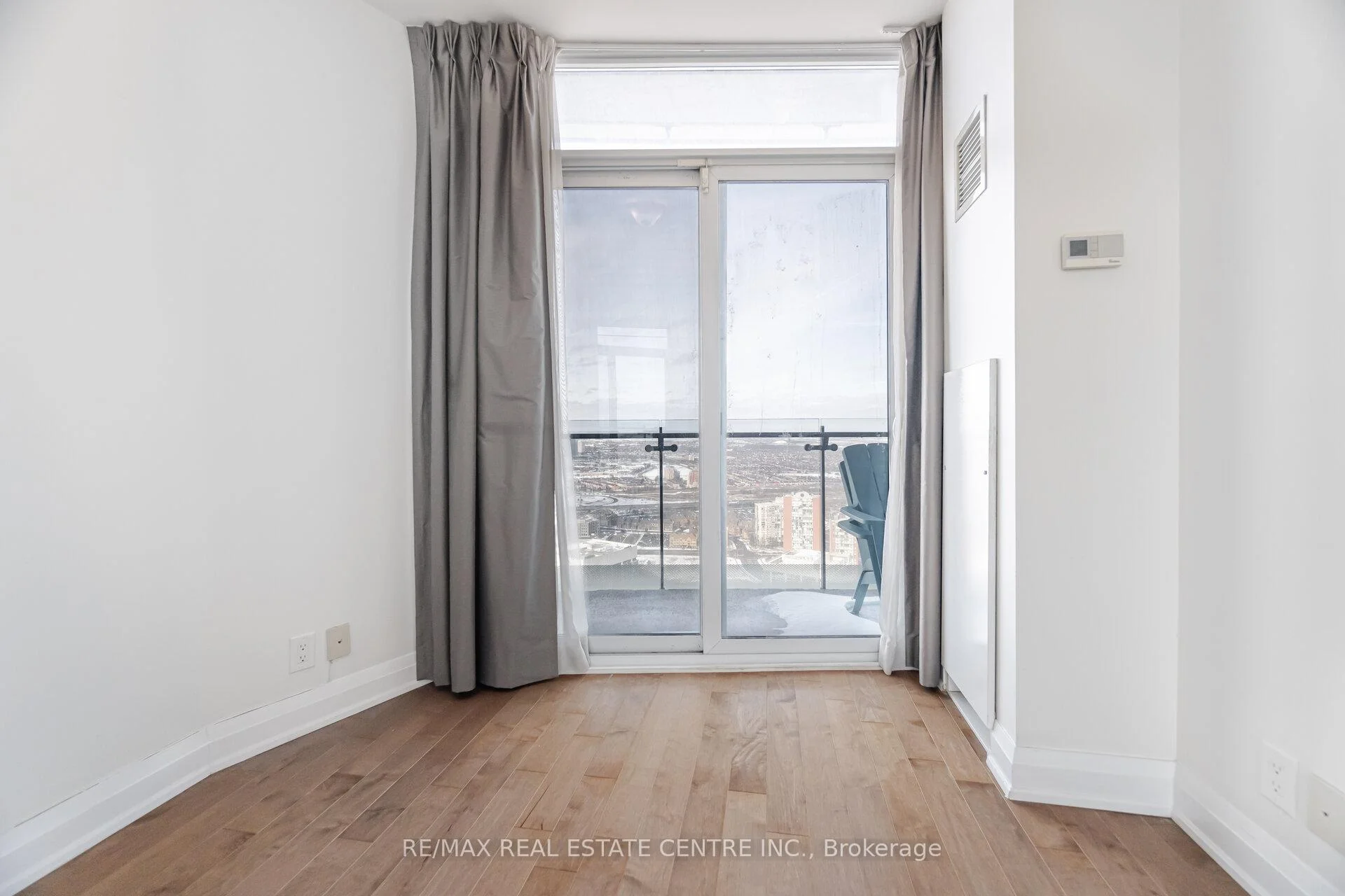 Photo 42 of Unit LPH8, 50 Absolute Avenue, Mississauga, City Centre — HOMEH