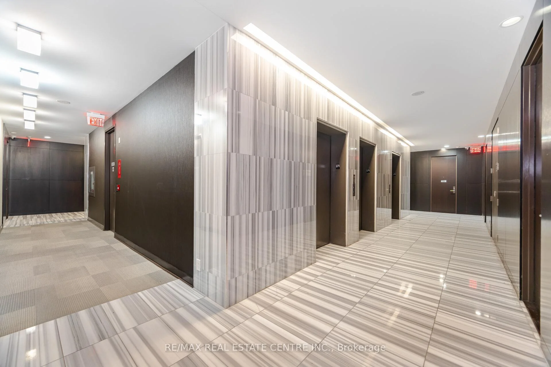 Photo 50 of Unit LPH8, 50 Absolute Avenue, Mississauga, City Centre — HOMEH