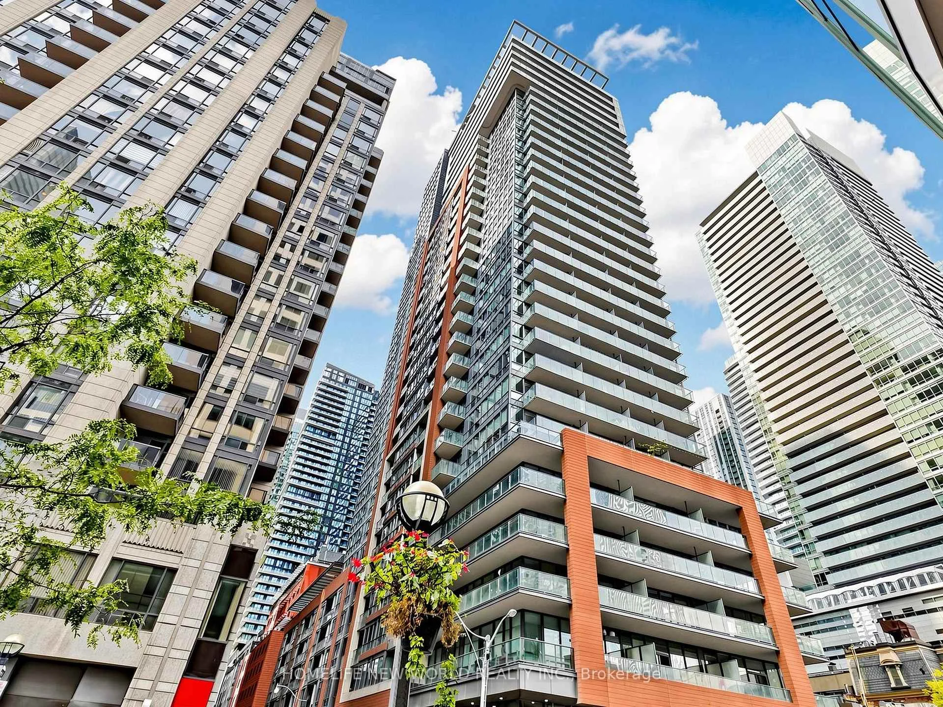 Photo 6 of Unit 1901, 8 Mercer Street, Toronto, Waterfront Communities — HOMEH