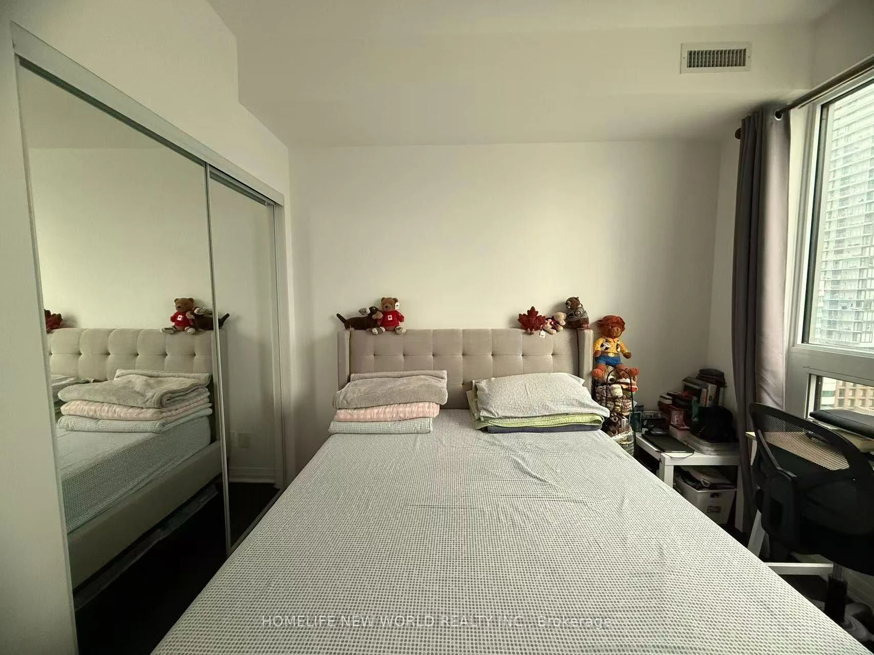 Photo 9 of Unit 1901, 8 Mercer Street, Toronto, Waterfront Communities — HOMEH