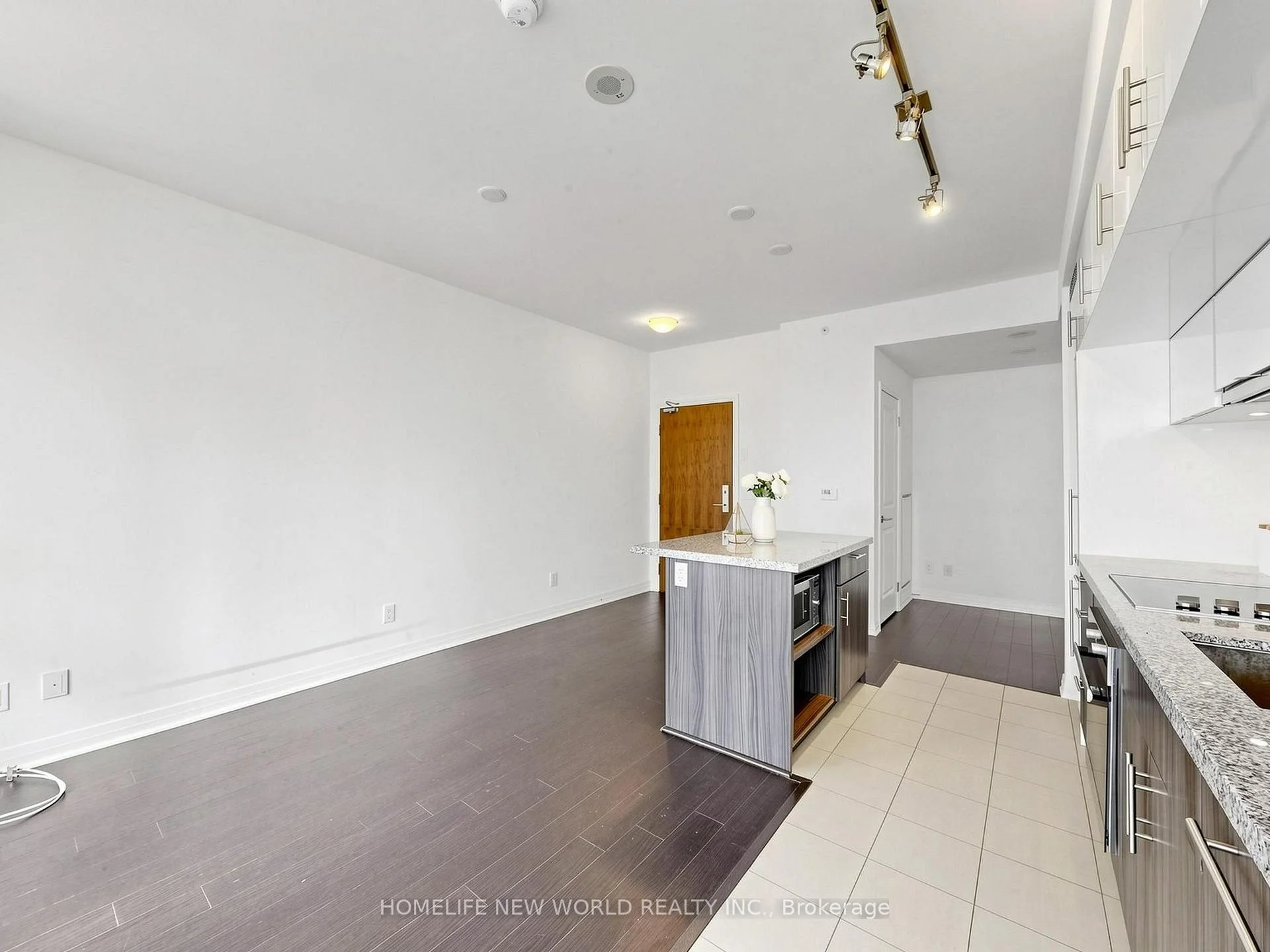 Photo 25 of Unit 1901, 8 Mercer Street, Toronto, Waterfront Communities — HOMEH