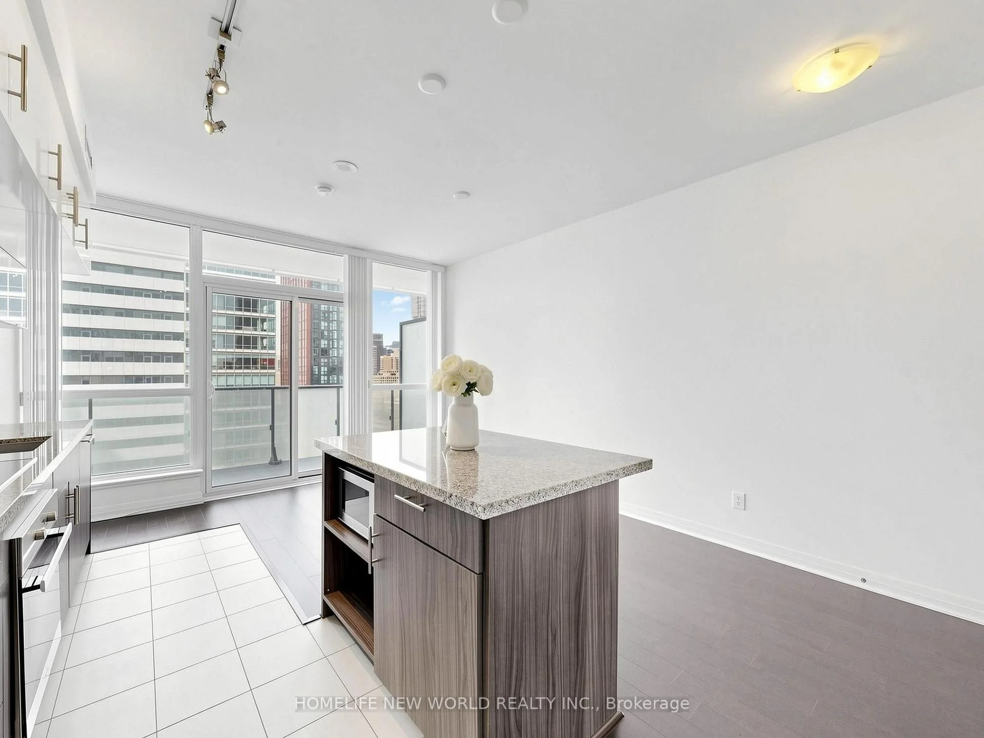 Photo 27 of Unit 1901, 8 Mercer Street, Toronto, Waterfront Communities — HOMEH